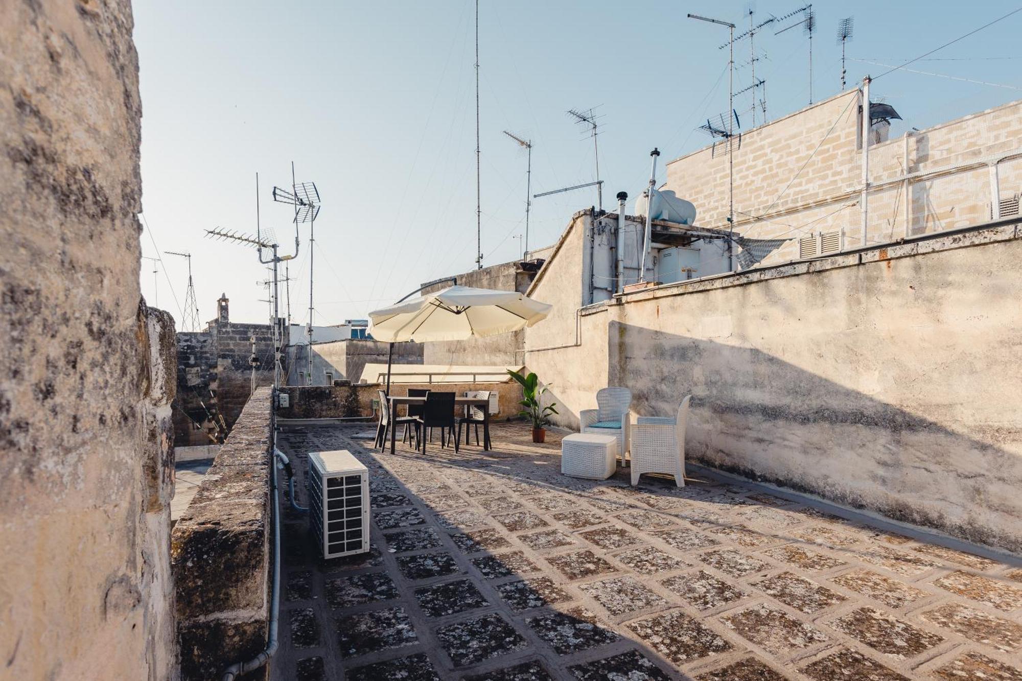 Convivo Apartment Palazzo Galateo - Private Rooftop Terrace Lecce Exterior foto